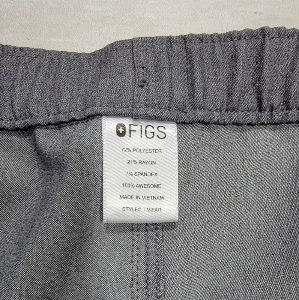 NWOT FIGS Cairo Cargo Scrub Pants Graphite Grey
